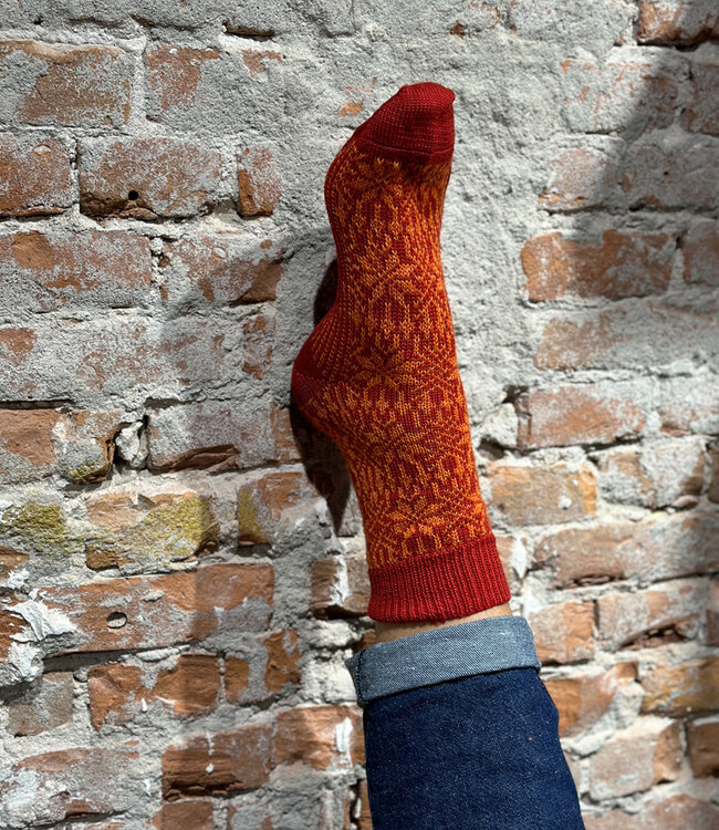 Hirsch Natur Noorse wollen sokken ROOD ORANJE 030 57