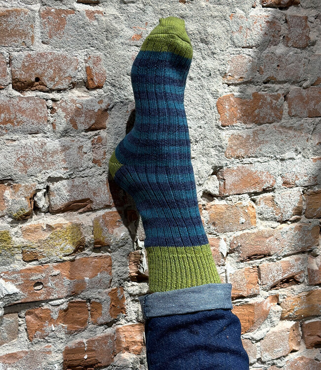 HIRSCH wollen sokken gestreept GROEN PETROL 015E 200