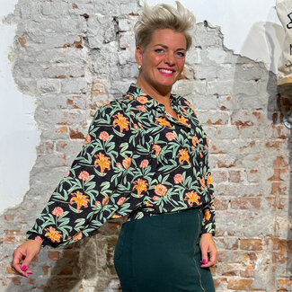 SKFK SKFK wijde blouse MATTI BLOOM met print van ecovero