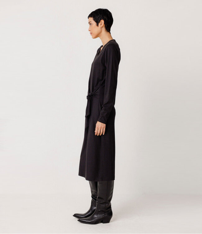 SKFK jurk LUAR BLACK met strik van biologisch katoen