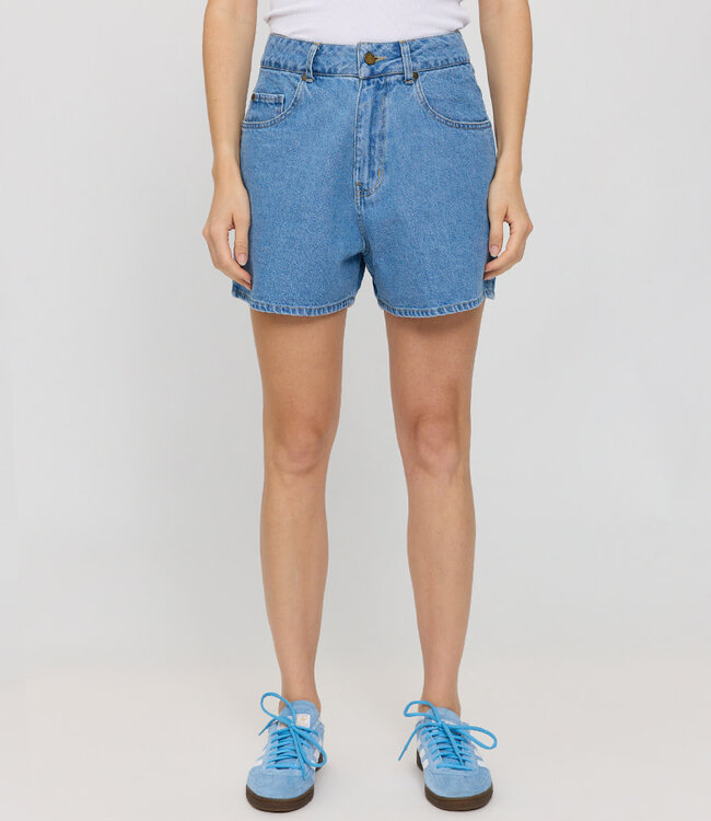 MAZINE korte spijkerbroek FIEN LIGHT BLUE biologisch katoen