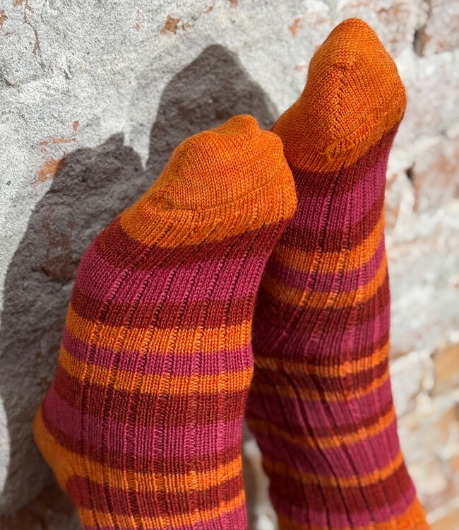 HIRSCH wollen sokken gestreept ROZE ROOD 067 186