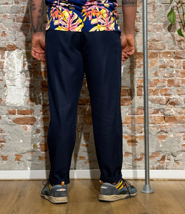 THINKING MU broek MOERO NAVY hennep biologisch katoen