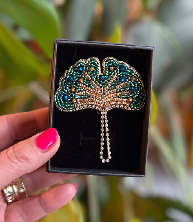 FAIRTRADE broche GINKO met pailetten en kralen