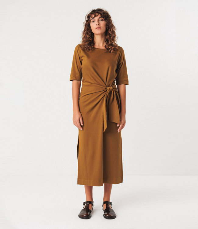SKFK jurk ANI OLIVE met strik van biologisch katoen