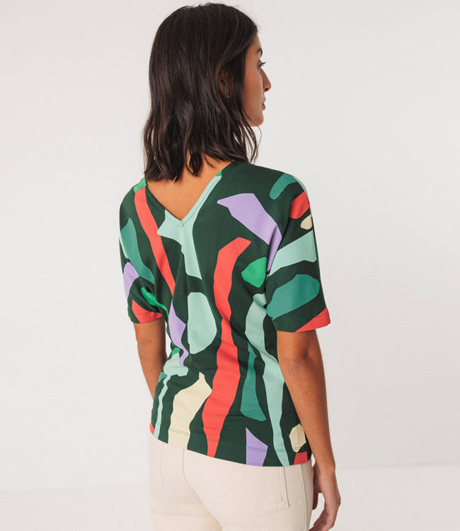 SKFK v-hals shirt ALODE met print van biologisch katoen