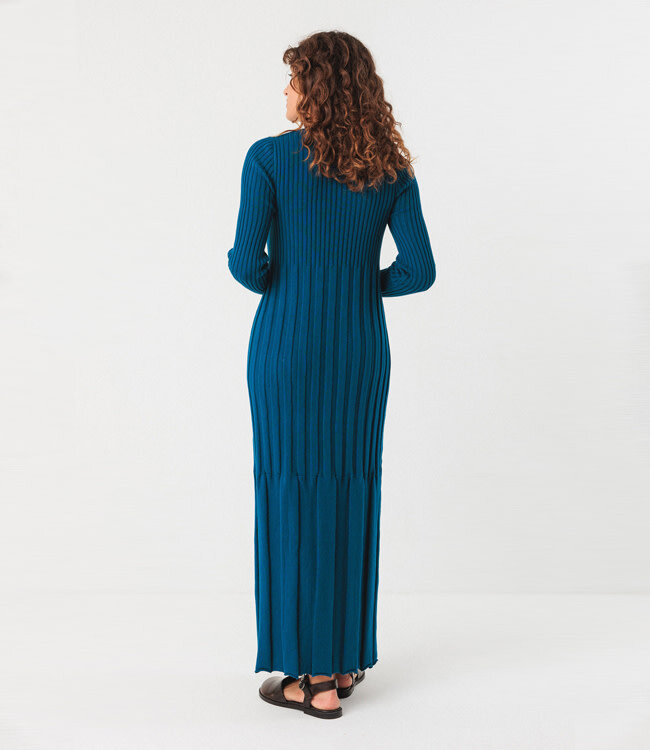 SKFK gebreide maxi jurk BEDIA OXFORD BLUE biologisch katoen