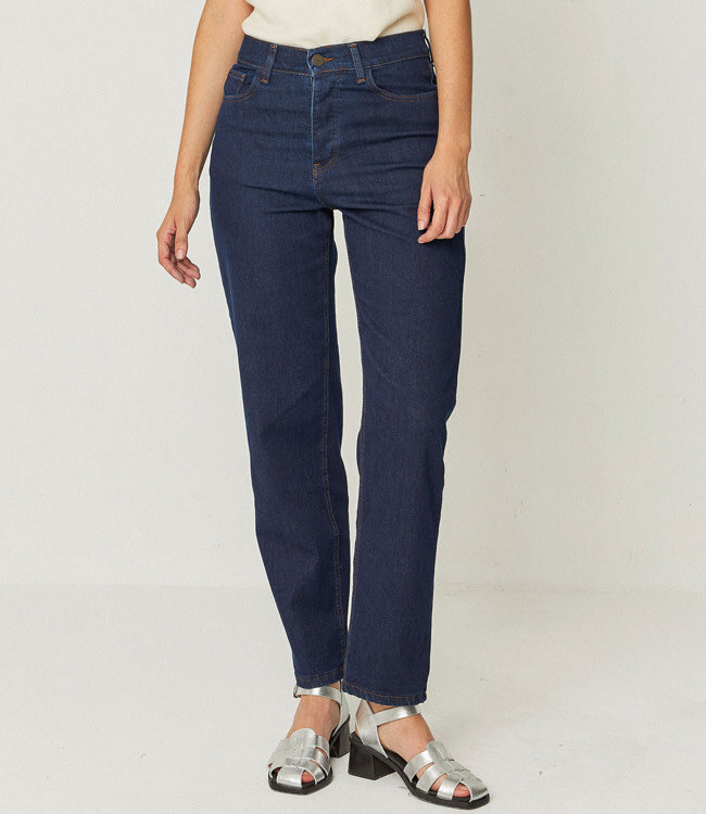 SKFK broek met rechte pijp ANIA DARK DENIM biologisch katoen