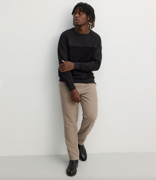 RECOLUTION sweater CHERVIL BLACK biologisch katoen