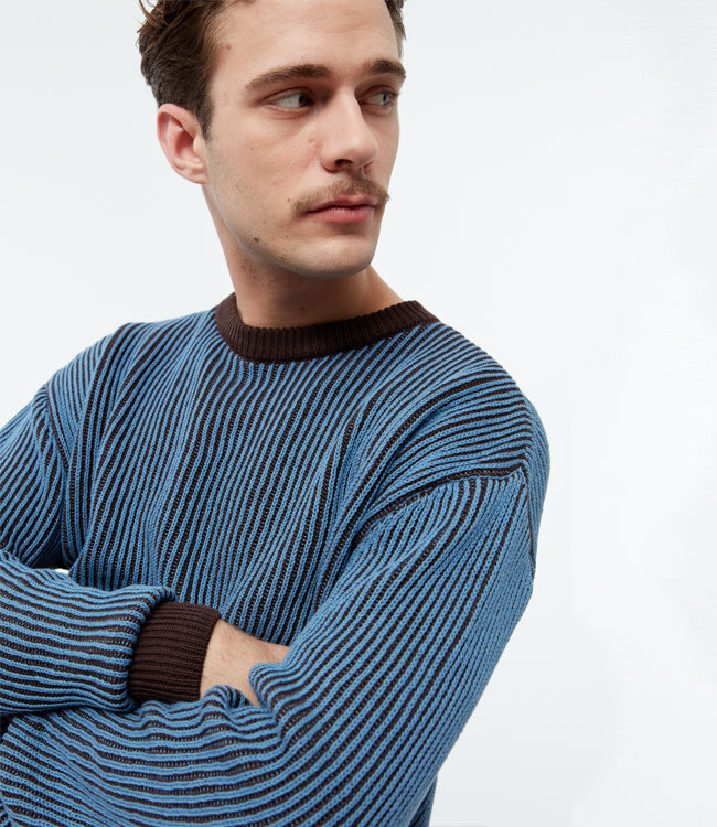 GIVN trui BREND BROWN BLUE van biologisch katoen