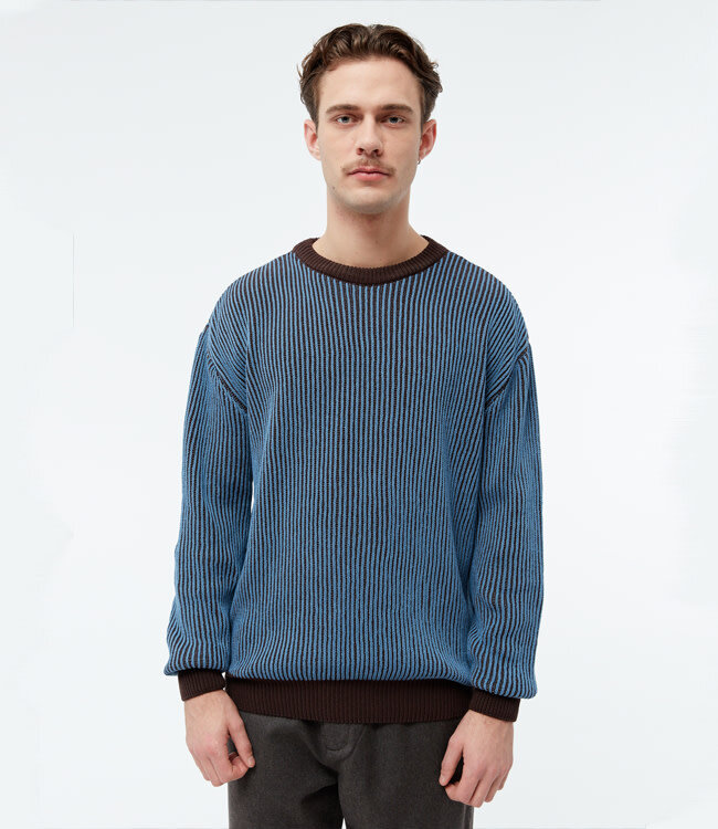 GIVN trui BREND BROWN BLUE van biologisch katoen