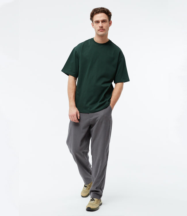 GIVN effen t-shirt CLIFFT GREEN van biologisch katoen