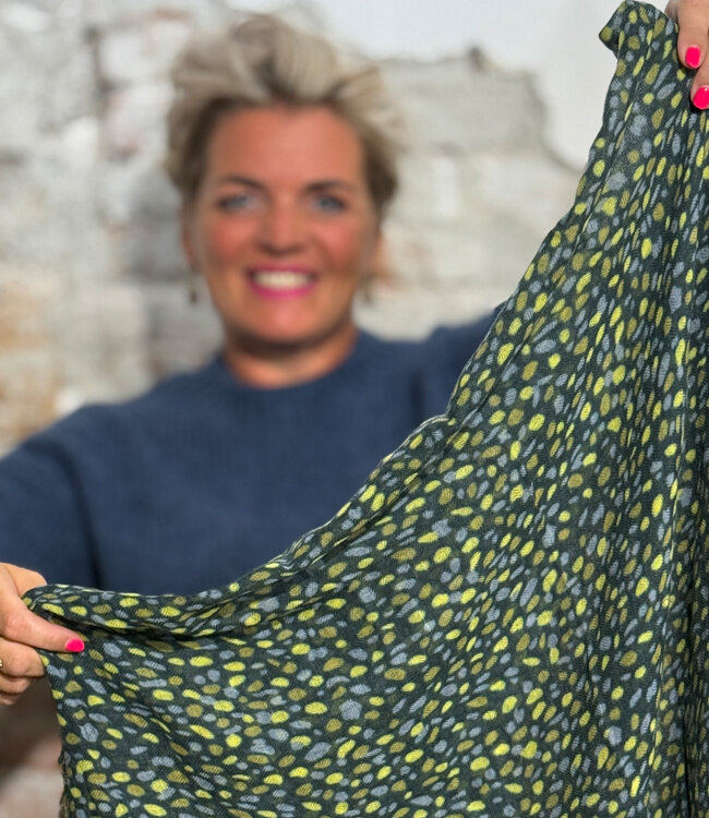 MADNESS wollen print sjaal DOTS PINE van pure merino wol