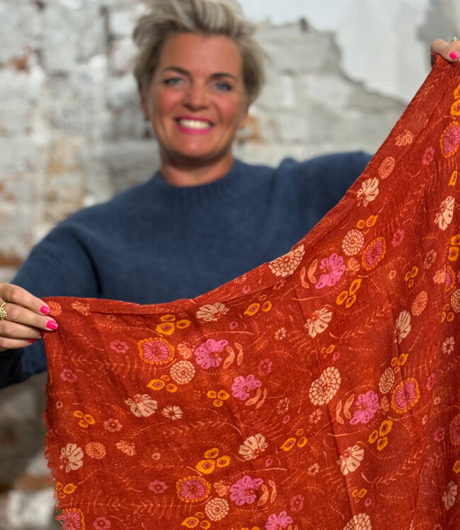 MADNESS wollen print sjaal MEADOW DAHLIA van pure merino wol