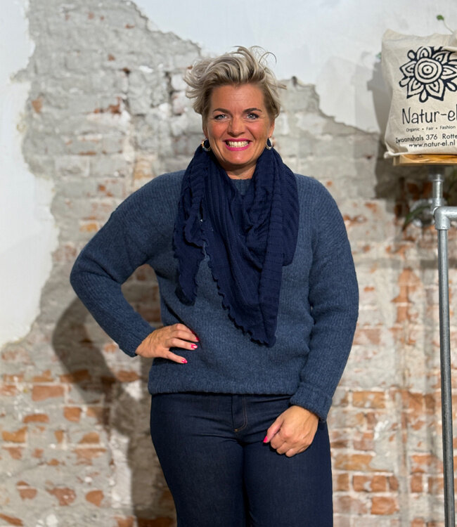 MADNESS wollen sjaal stola van pure merino wol AJOUR DARK BLUE