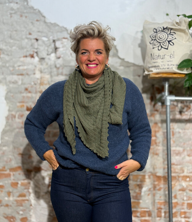 MADNESS wollen sjaal stola van pure merino wol AJOUR OLIVE