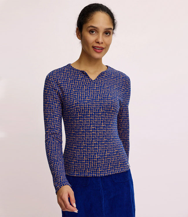 TRANQUILLO v-hals trui ZARA BLUE met print biologisch katoen