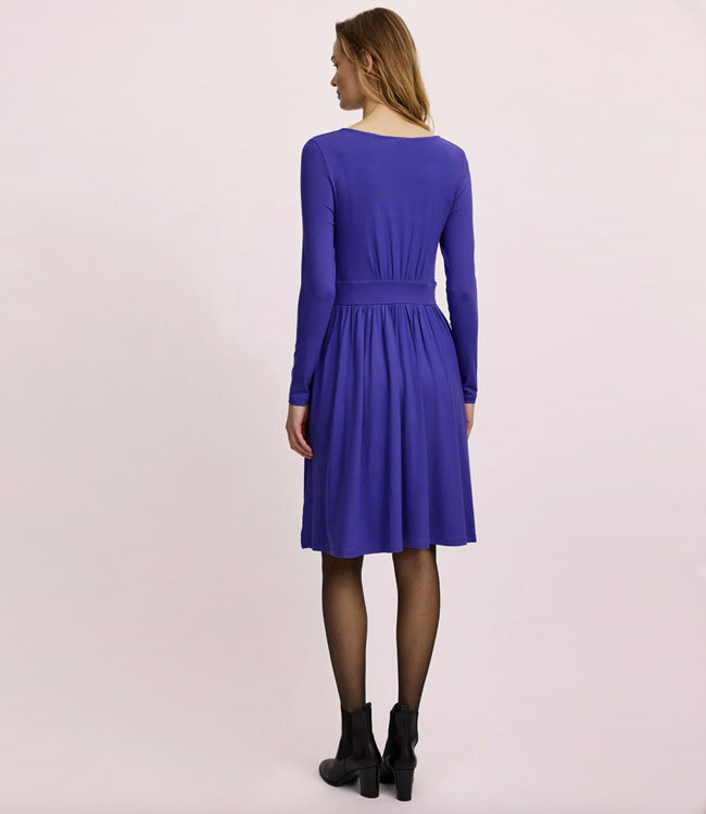 TRANQUILLO effen jurk MIA GRAPE met plooien van ecovero