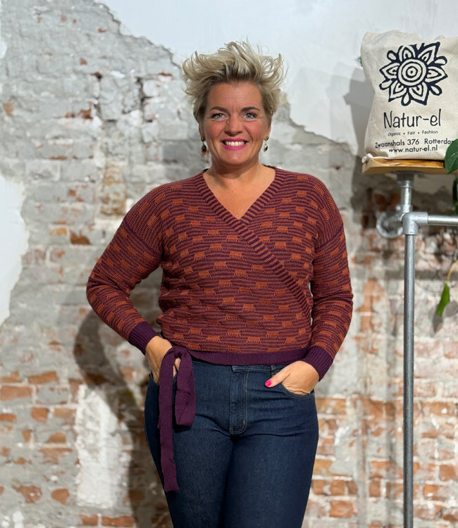 ANUKOO wollen overslag vest JAQUARD MASALA 100% alpaca
