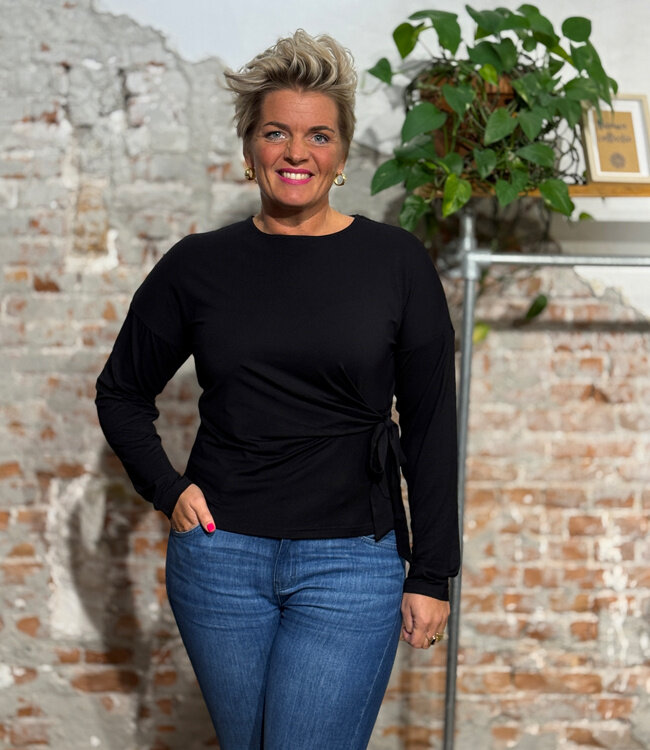 KOMODO top met strik FOX BLACK van modal