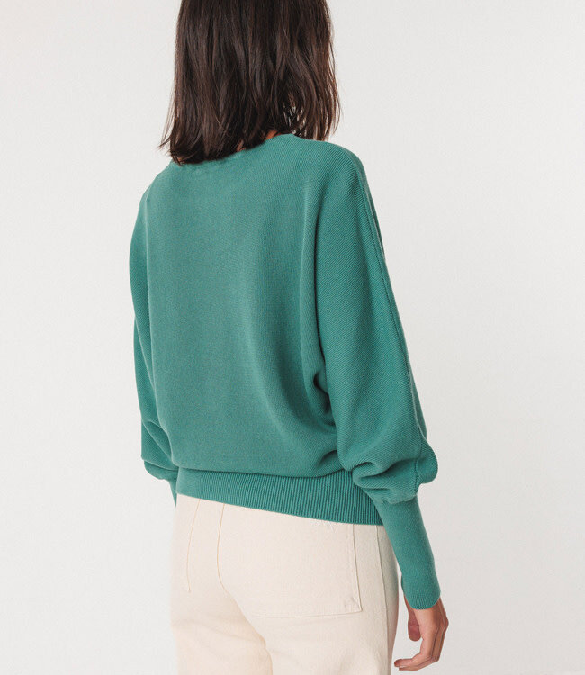 SKFK batwing trui IBAR SAGE biologisch katoen