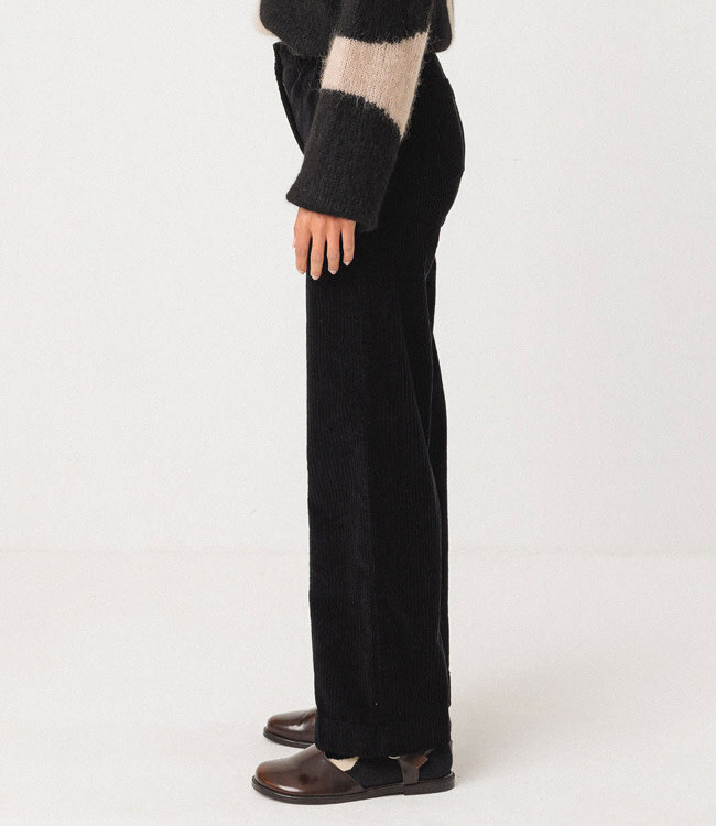 SKFK wide leg corduroy broek LEA BLACK biologisch katoen