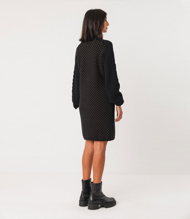 SKFK gebreide jurk KALI BLACK BROWN biologisch katoen