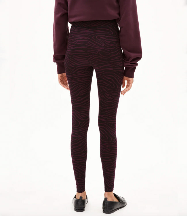 ARMEDANGELS legging FARIBAA ZEBRA BERRY biologisch katoen