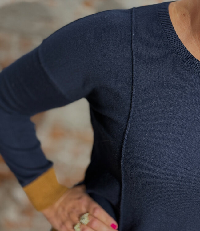 ALMA & LOVIS trui COLOR BLOCK NAVY biokatoen en wol