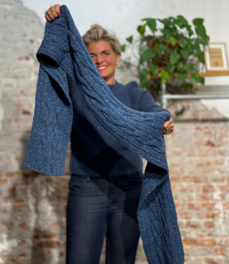 Fisherman out of Ireland Wollen shawl met kabelpatroon DENIM unisex FISHERMAN