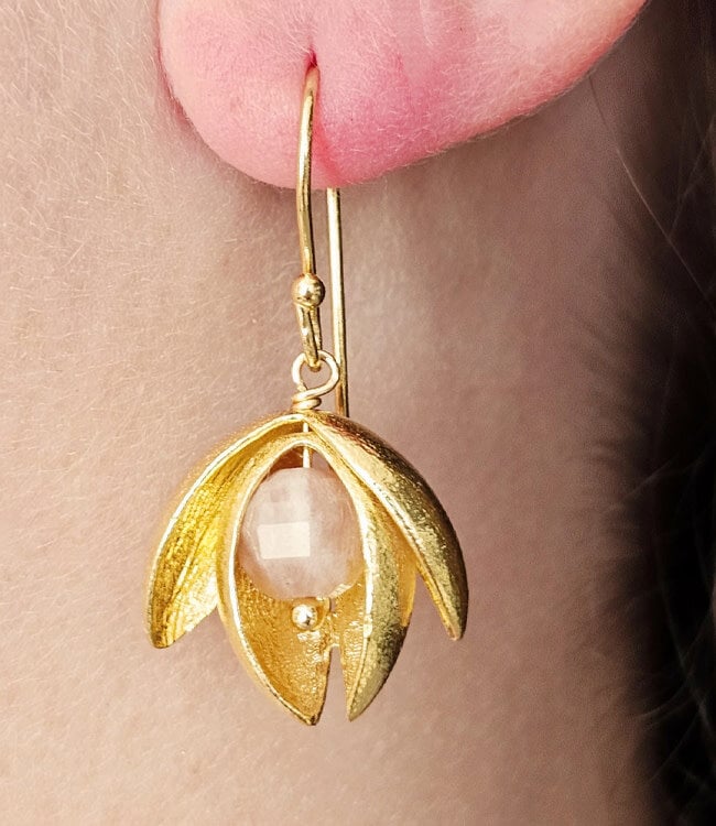 FAIRTRADE Oorbellen met halfedelsteen SNEEUWVLOK verguld