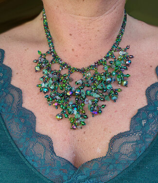 happy lona Fairtrade KETTING met kralen en stenen DIVA GROEN