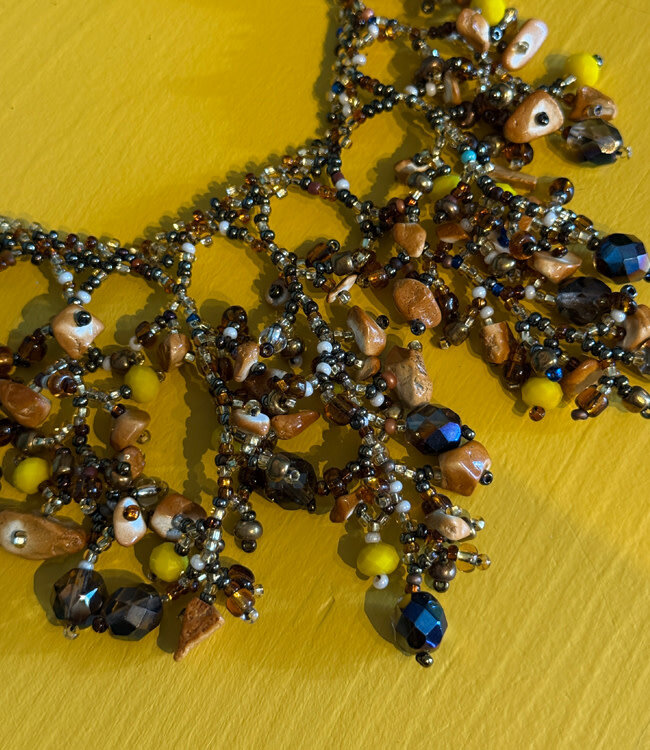 Fairtrade KETTING met kralen en stenen DIVA BRUIN