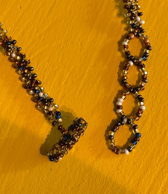 Fairtrade KETTING met kralen en stenen DIVA BRUIN