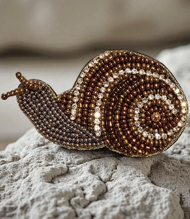 FAIRTRADE broche SNAIL met pailetten en kralen
