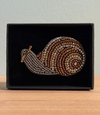 Natur-el FAIRTRADE broche SNAIL met pailetten en kralen