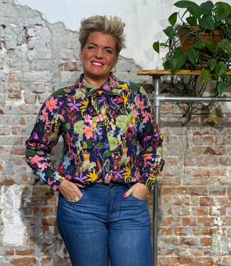 HIMALAYA blouse met strik PARADISE NAVY met print ecovero