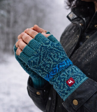 Apu Kuntur APU KUNTUR wollen polswarmers 100% baby alpaca CHIMU