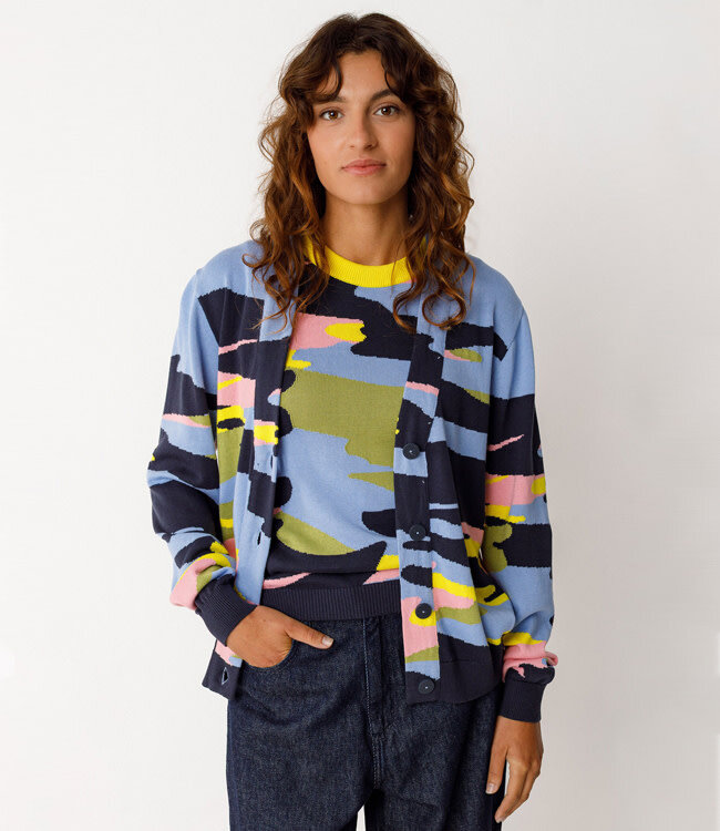 SKFK v-hals vest ALIZE MULTI met print biologisch katoen