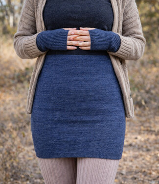 De Colores DE COLORES nierwarmer alpaca BLAUW ZWART 86 REVERSIBLE