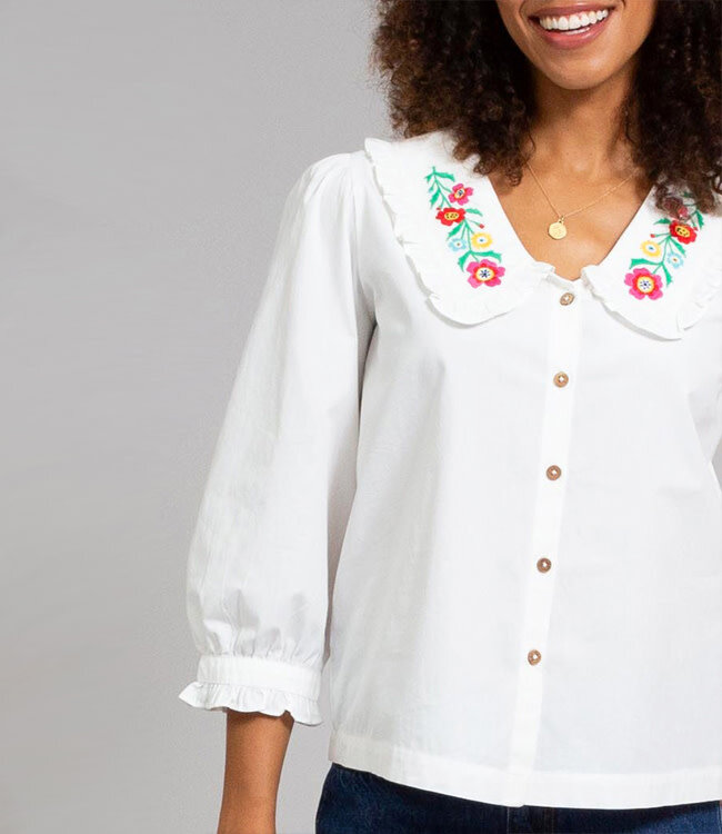 KITE witte blouse met borduursel LIV van biologisch katoen poplin