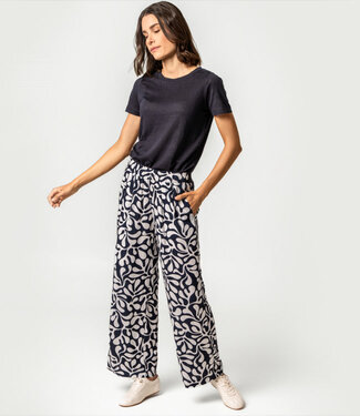 Living Crafts LIVING CRAFTS wijde broek met print NYNKE BLUE ecovero