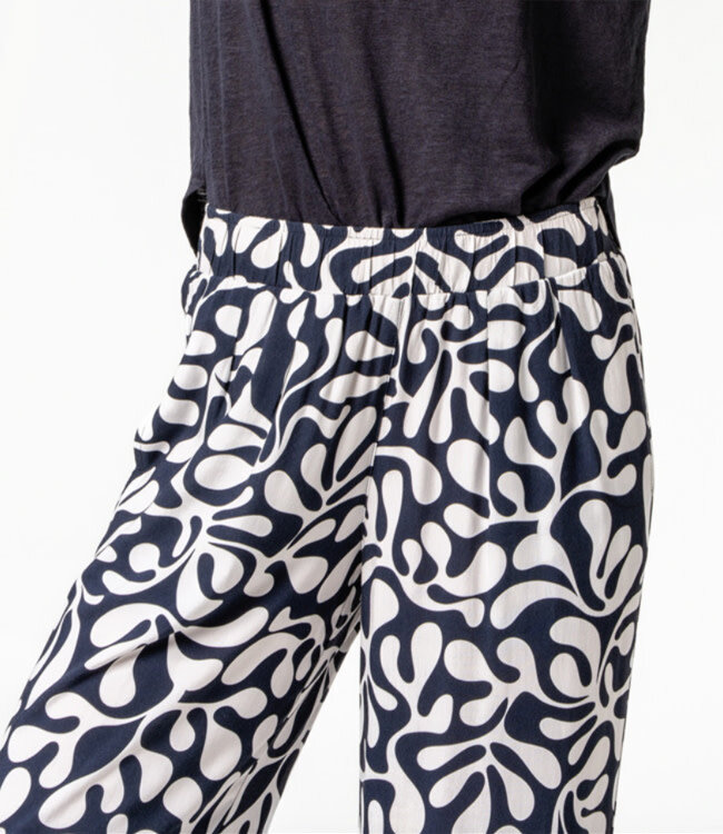LIVING CRAFTS wijde broek met print NYNKE BLUE ecovero