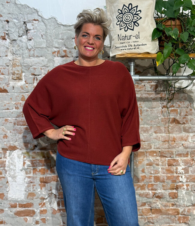 MADNESS batwing trui SOFIE RED biokatoen tencel