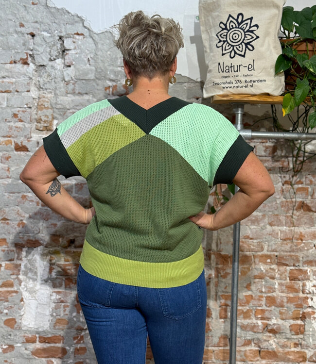 SKFK gebreide v-hals trui GAXE GREEN van biologisch katoen