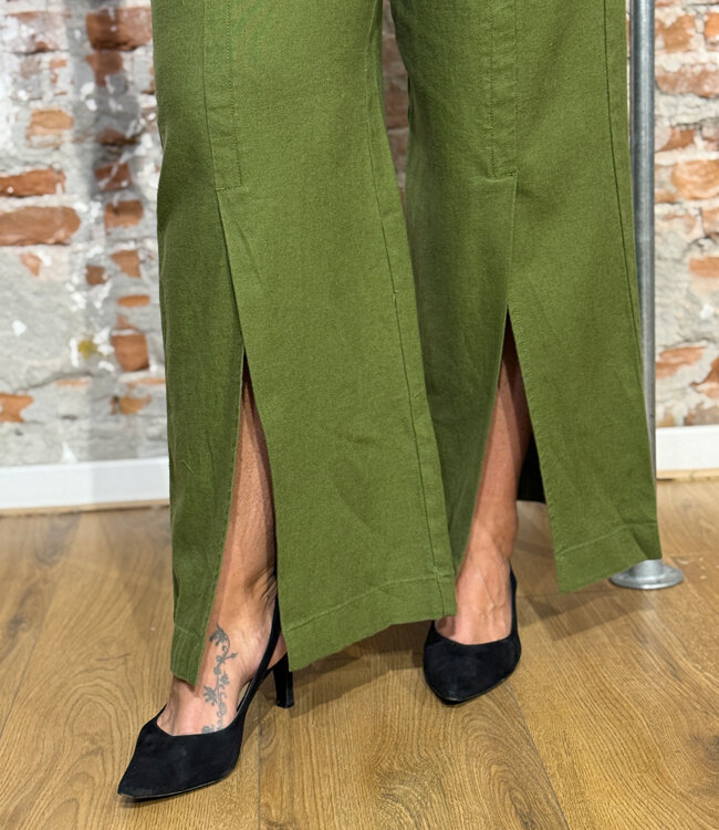 SKFK broek split in pijp NAREA DARK GREEN