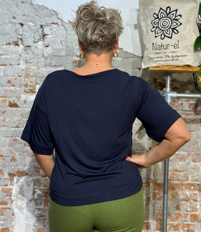 SKFK shirt met cut out AMARA NAVY van modal