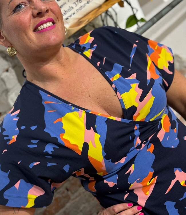 SKFK maxi jurk v-hals LEIRE CAMO  biologisch katoen