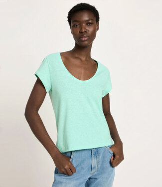 Lanius LANIUS hennep shirt RONJA MINT met diepe hals