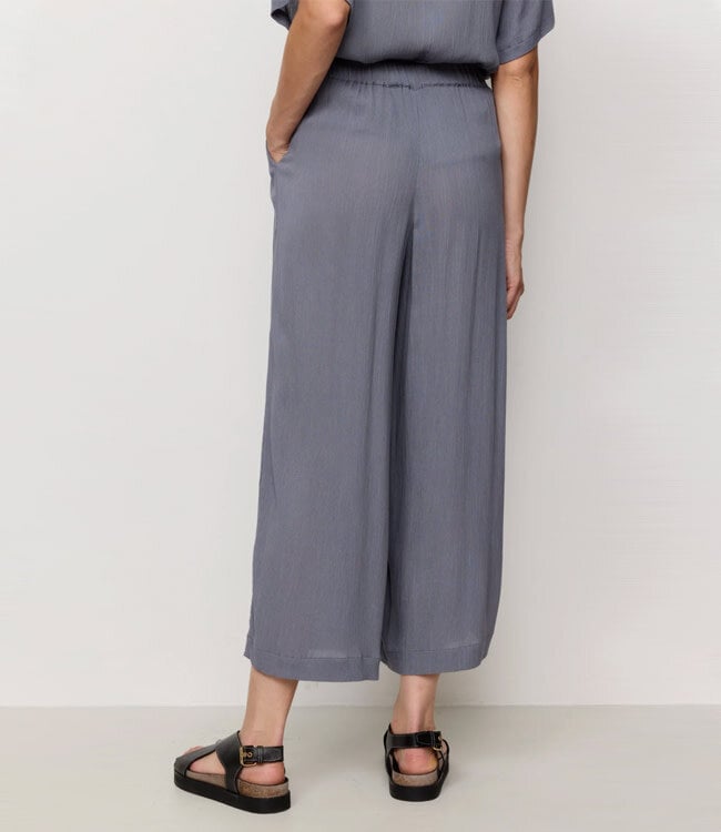 RECOLUTION wijde broek MANDE DOVE van ecovero